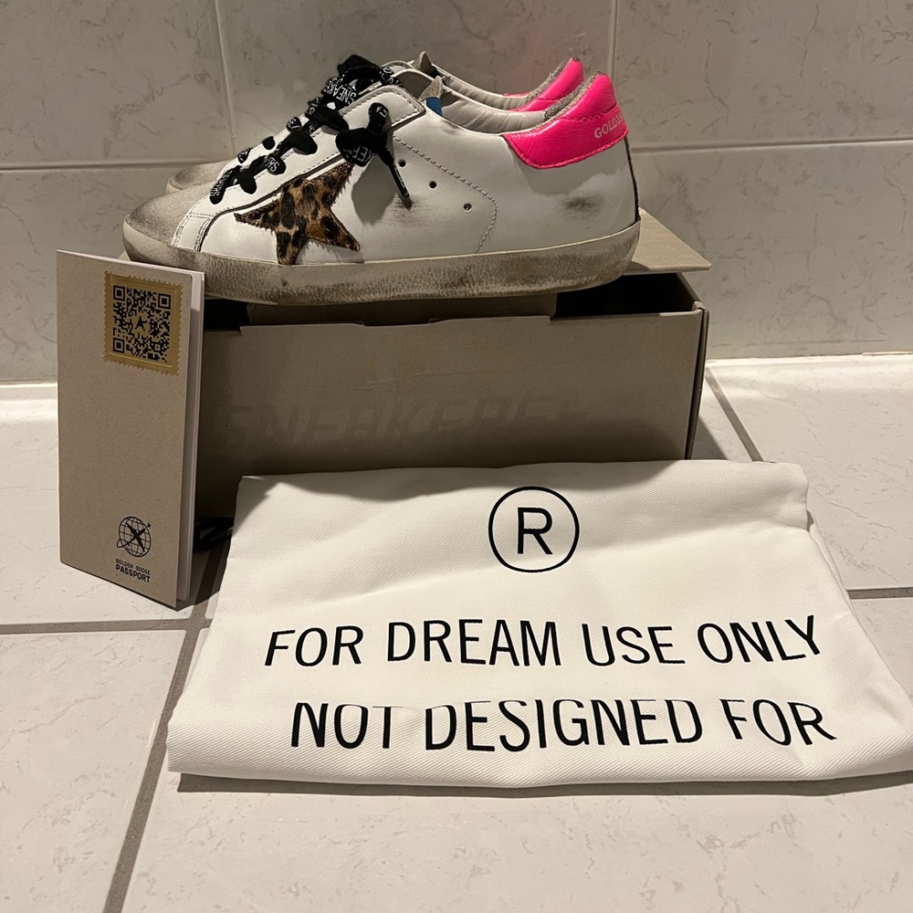 Golden Goose Superstar Leather Sneaker